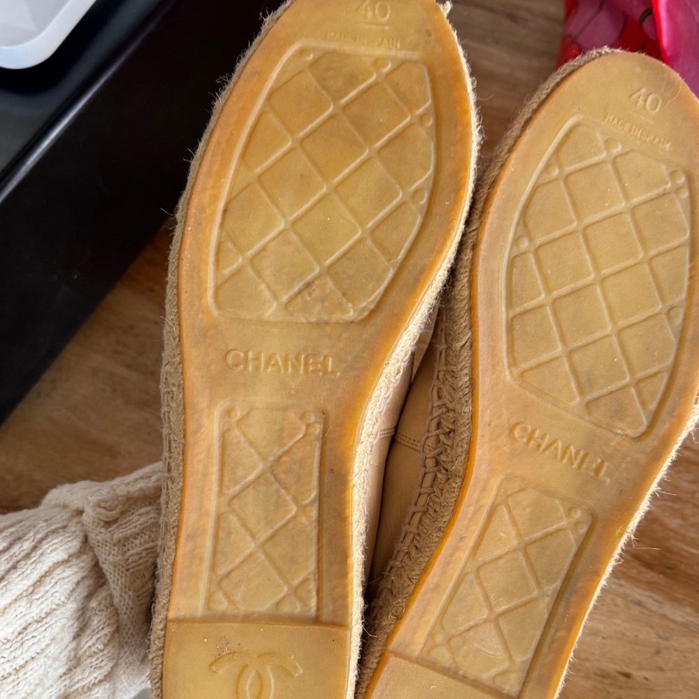 CHANEL Beige and Black Espadrilles - Picture 5 of 8